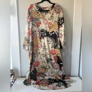 NWT Notori V-Neck Maxi Dress